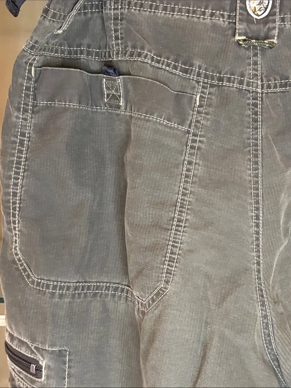 Kühl Brand Cargo Shorts in Olive Green
